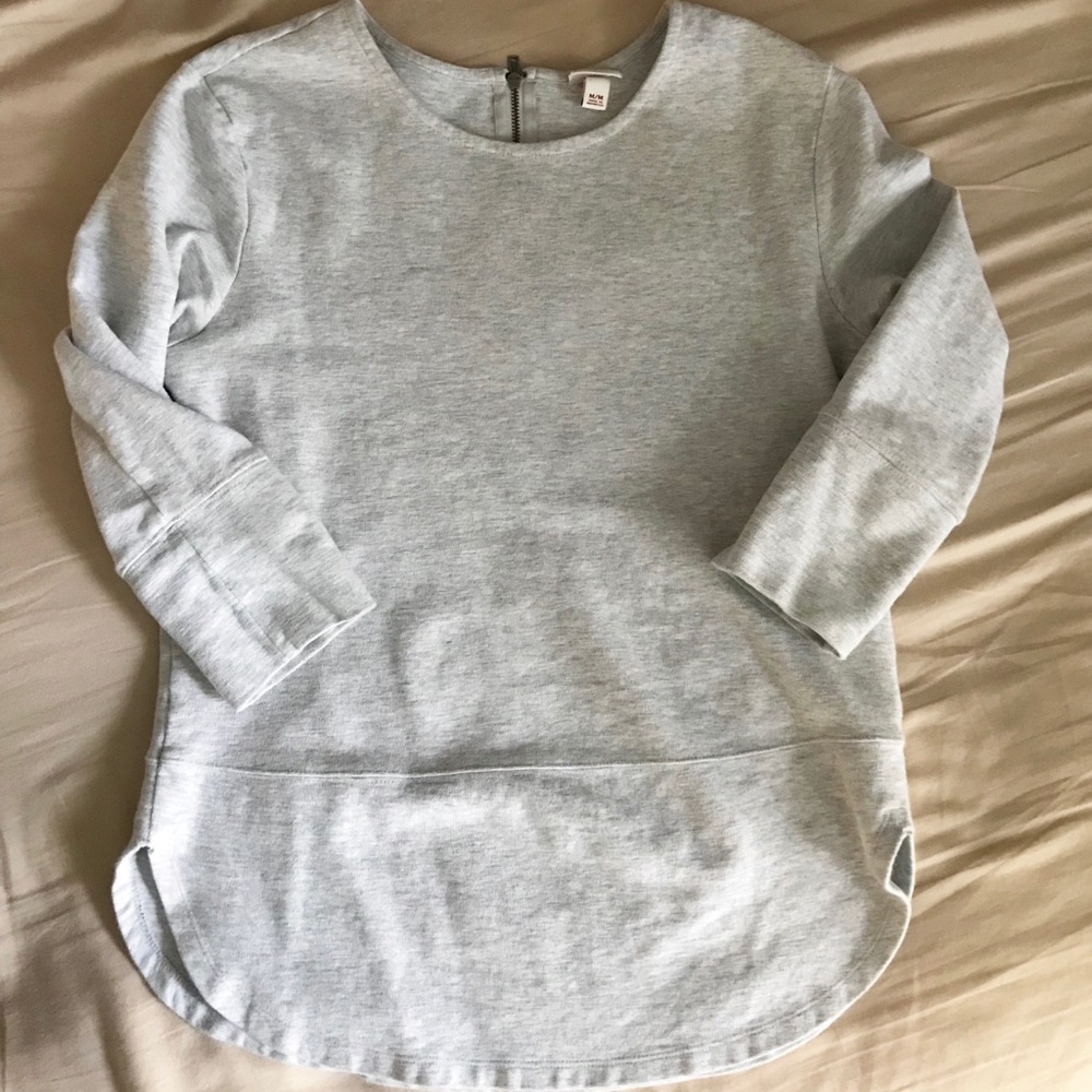 Classic gray 3/4 sweater